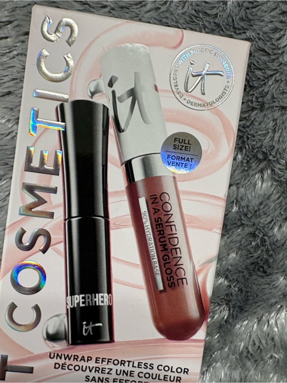 It Cosmetics - Picture 3 of 7